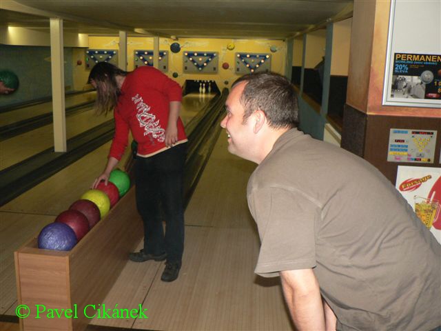 21  Cox si vyb r  kouli  Balvan si ho dob r 